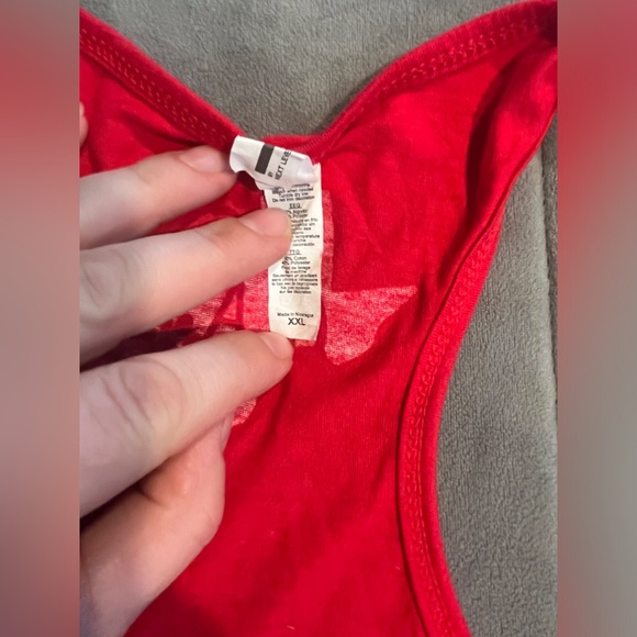 AA women’s XXL rattlesnake tank - Picture 5 of 6